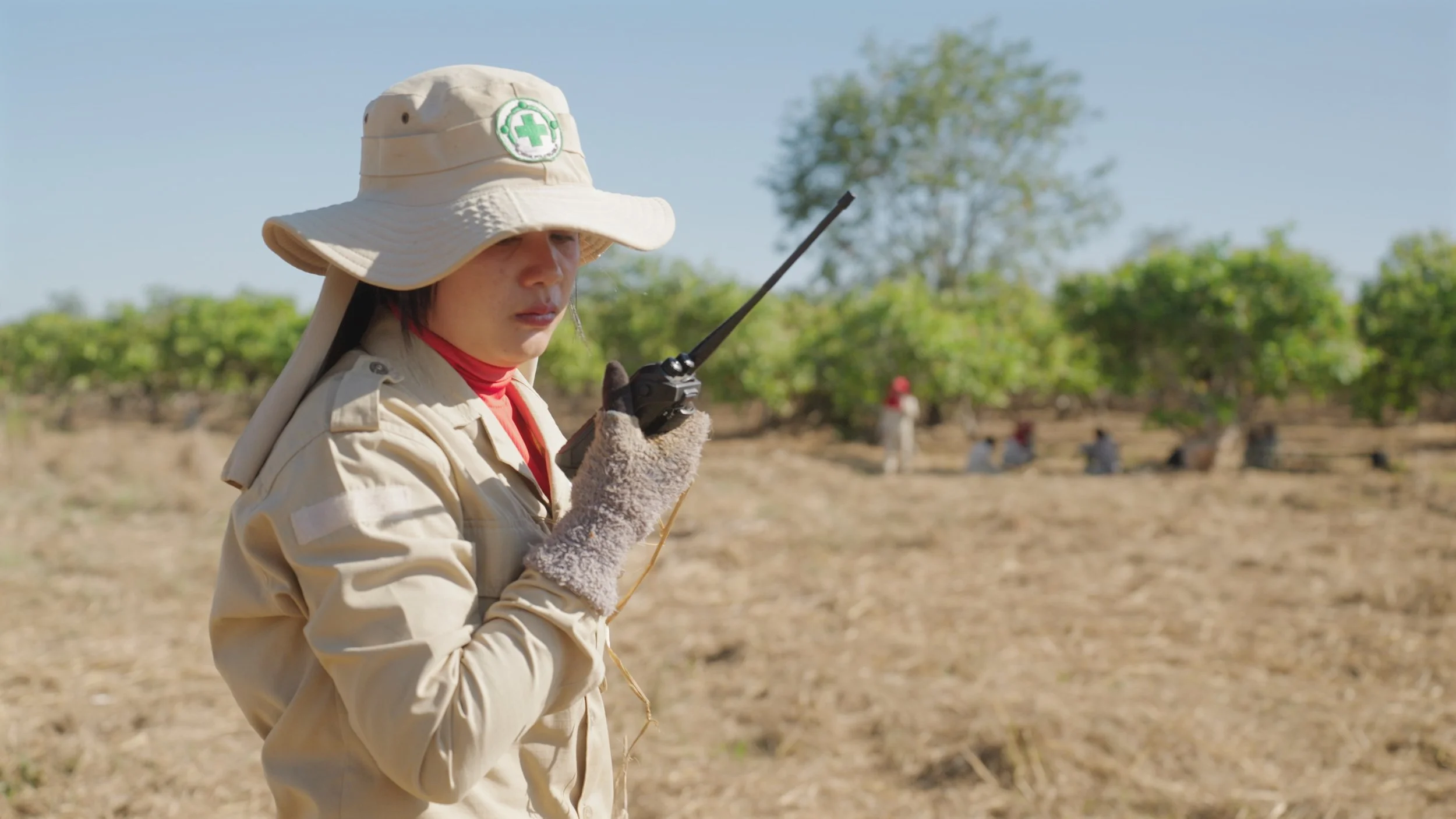 VOA_UXO_Deminers_Cambodia02.jpg