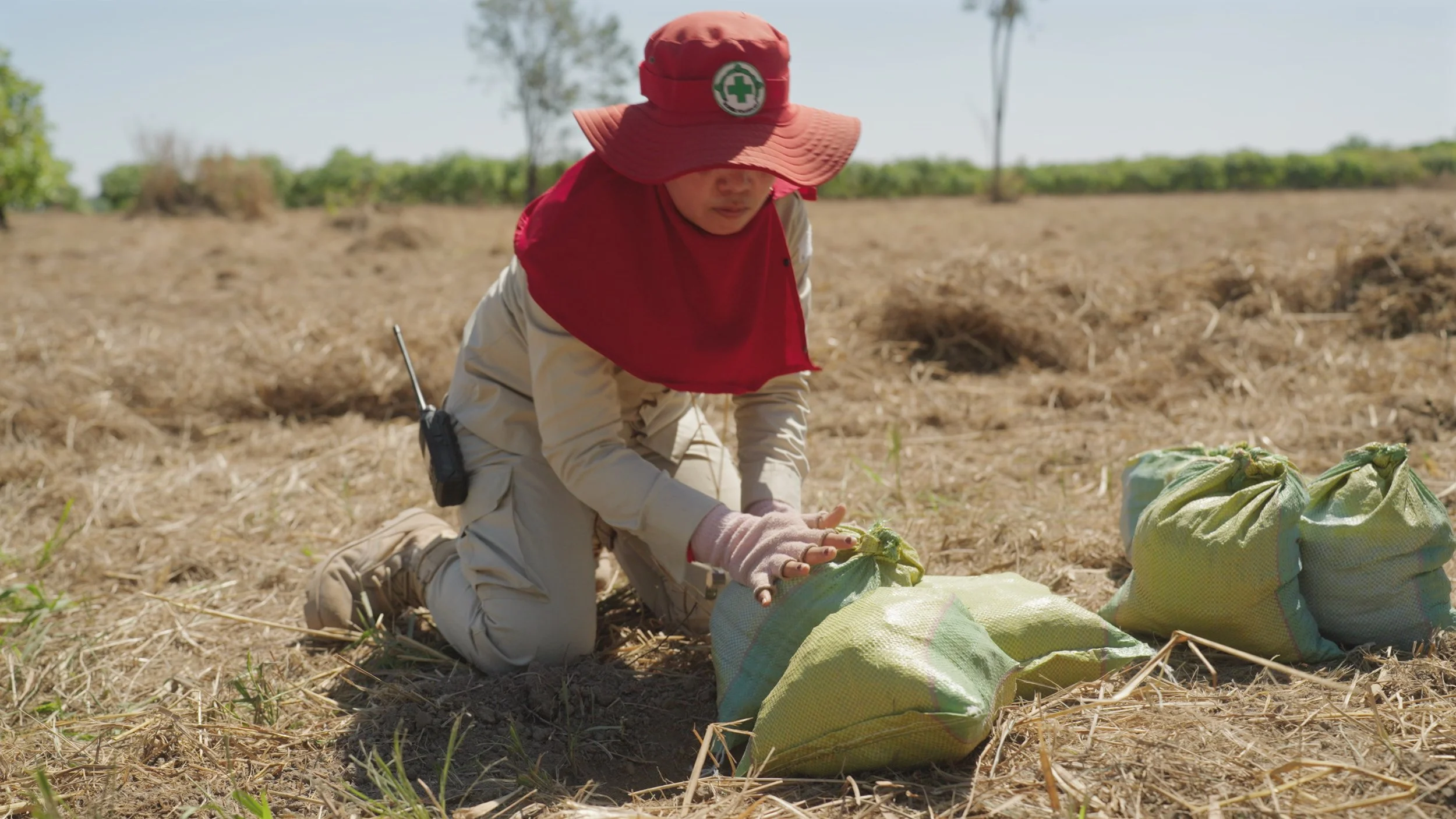 VOA_UXO_Deminers_Cambodia22.jpg