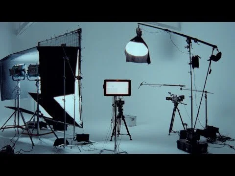 Tanna Leone * pgLang