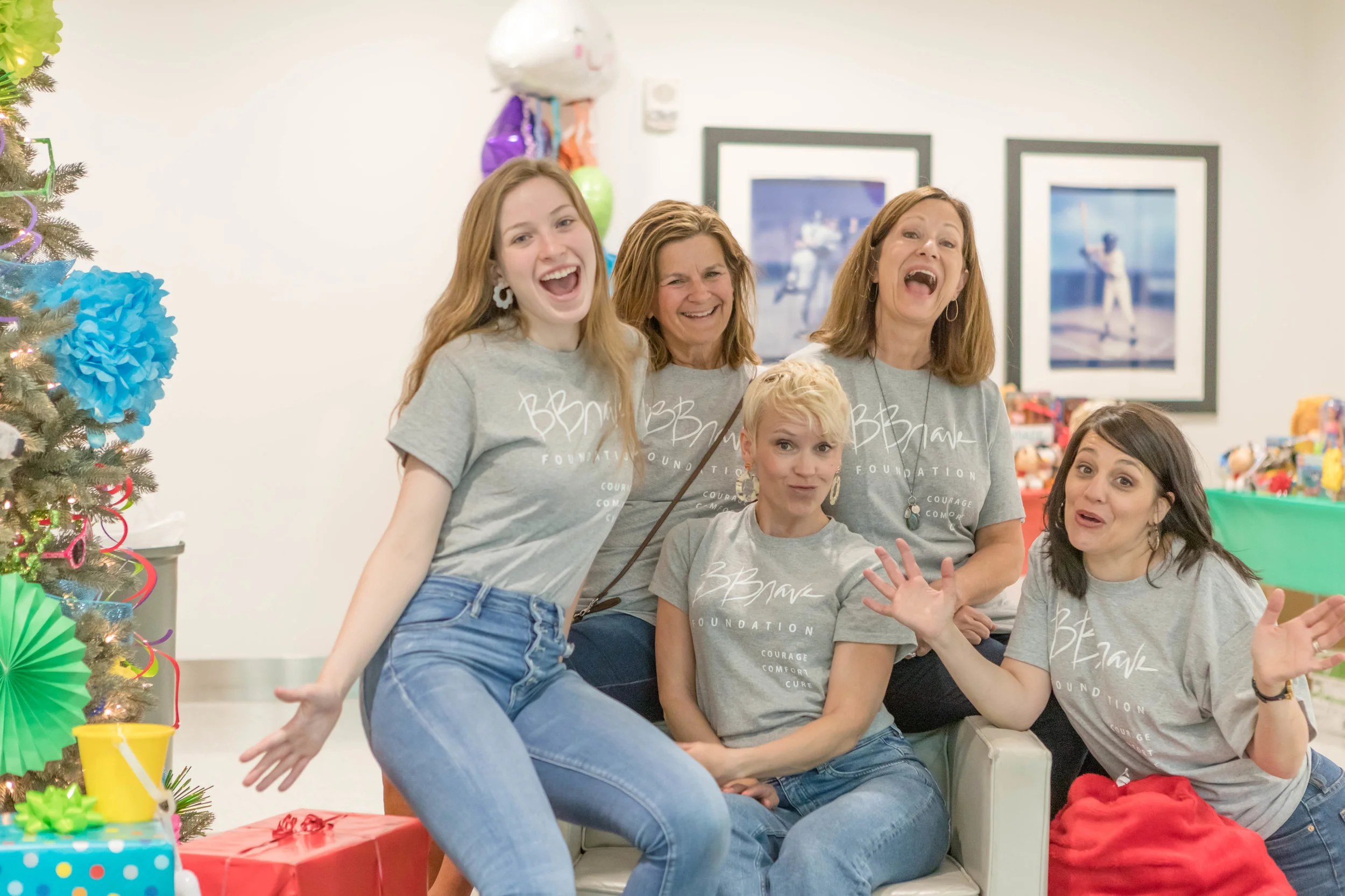 A huge thank you to this team of women (Left to right, Molly, Gail, Kathy and Sara is in the middle) for helping me set up the tree in epic time. Many hands do indeed make light work! : )