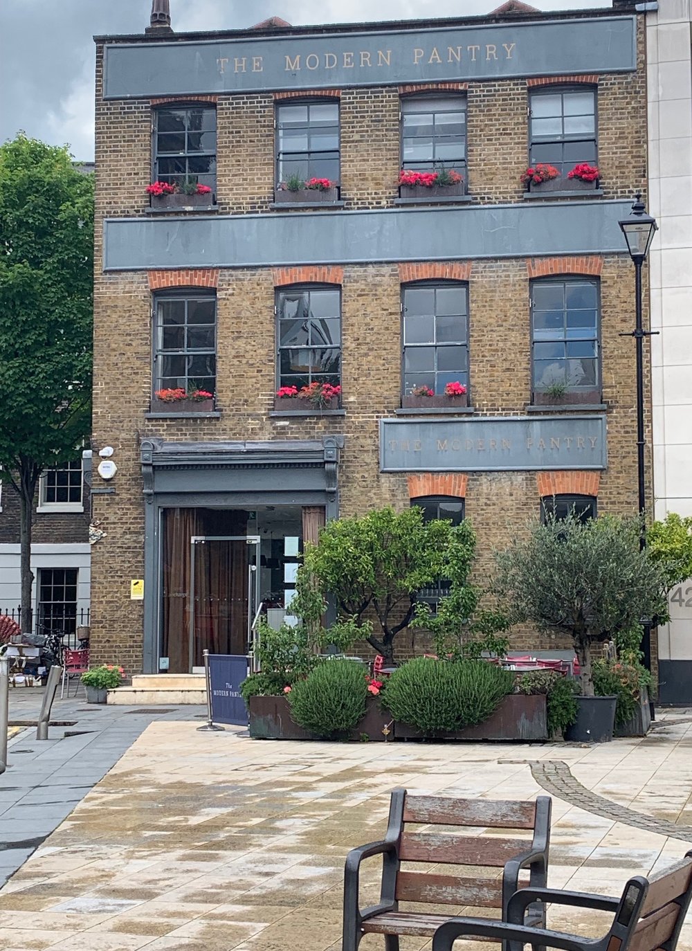  In the same block as DeVol, we had a lovely afternoon tea/lunch here.  I love the architecture, branding and food!  