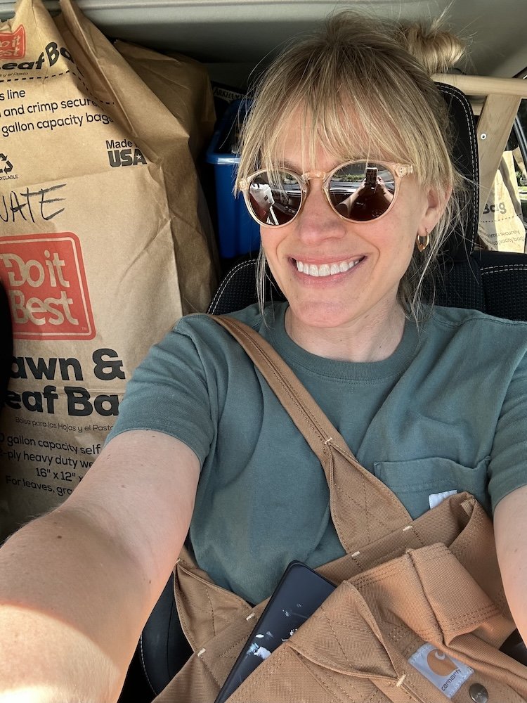 Driving donations to charity as part of home organizing services, giving items a new life.