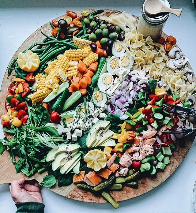 When your friends are trying to be healthy you serve up the everything but the kitchen sink salad! 🤟👌☘️🌼🤪