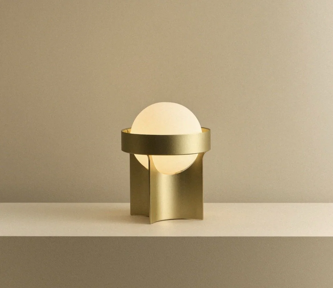 Tala LOOP TABLE LAMP IN GOLD + SPHERE IV