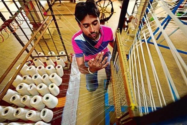 Learning the weft and weight of weaving in Maheshwar