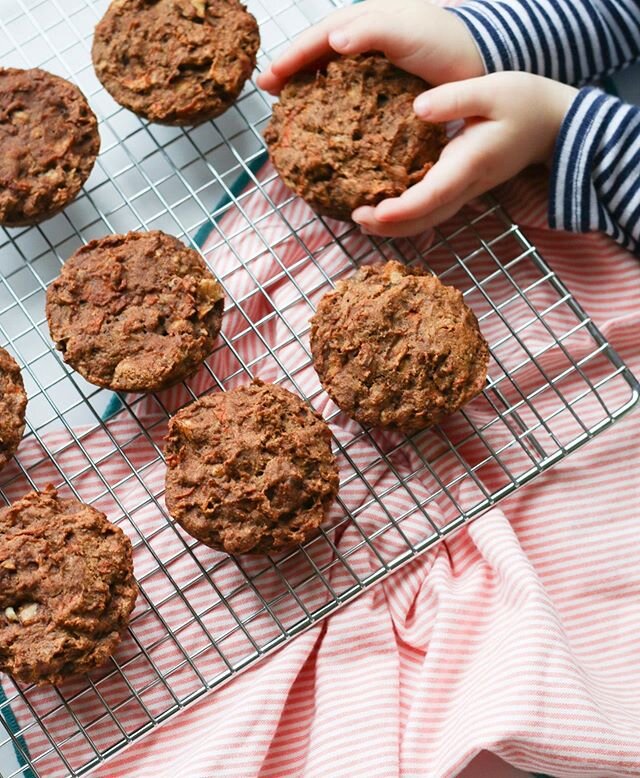 Monday morning muffins 💕
&mdash;
Pro tip: you can get @healthygrocerygirl&rsquo;s awesome postpartum nutrition plan (including these delicious muffins) for half off right now!