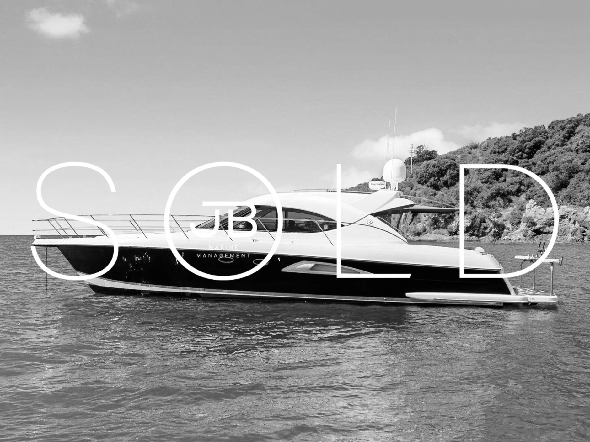 Riviera 5000 
