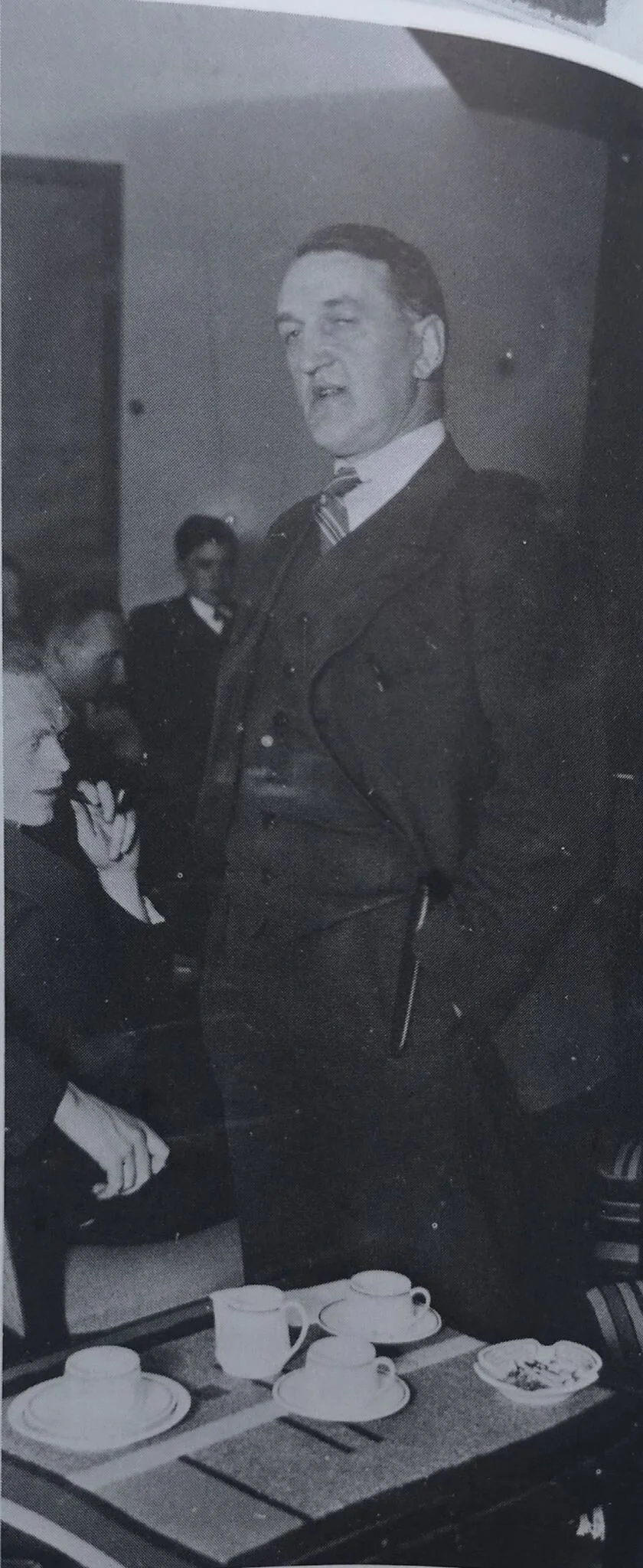 Det opprinnelige andehuset tilhørte professor Olav L. Moen. Her fotografert ved en ukjent anledning.