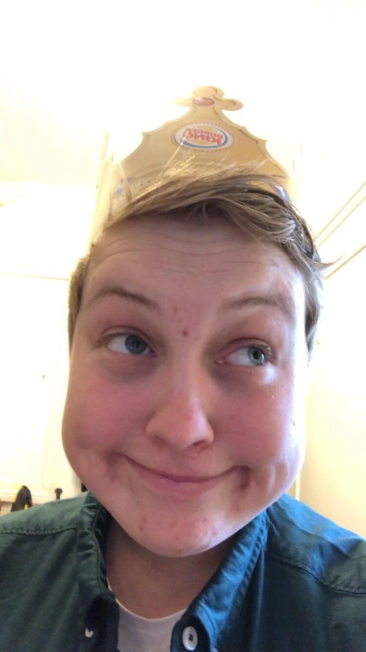 Til min kjære partner in&nbsp;crime! Jeg er så glad det var akkurat deg jeg skulle få jobbe så nært med det siste året. Alle møtene hvor vi flirer for oss selv, lange kvelder i Aud. Max og trass-drikking på balkong er dager jeg ikke vill være forute…