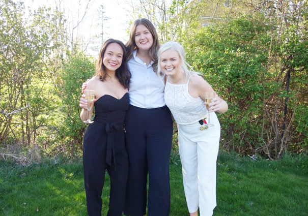 Fimke veninner-trio.png