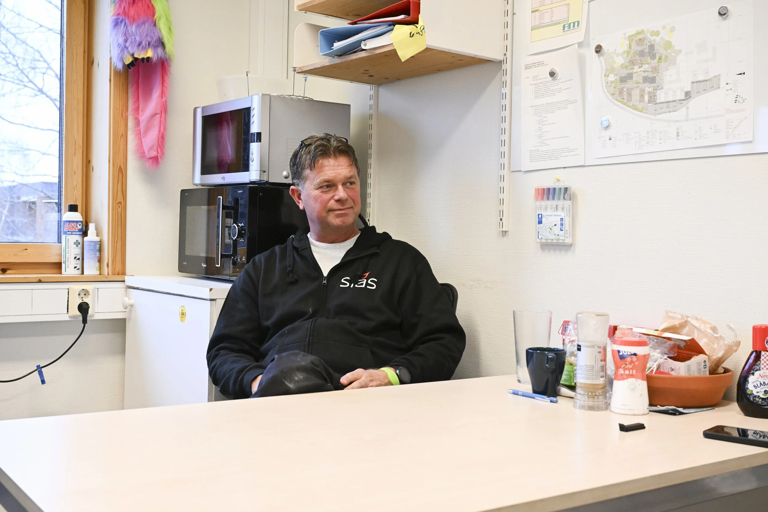The Everyday Heroes of Campus: A Glimpse in the Life of a SiÅs’ Janitor