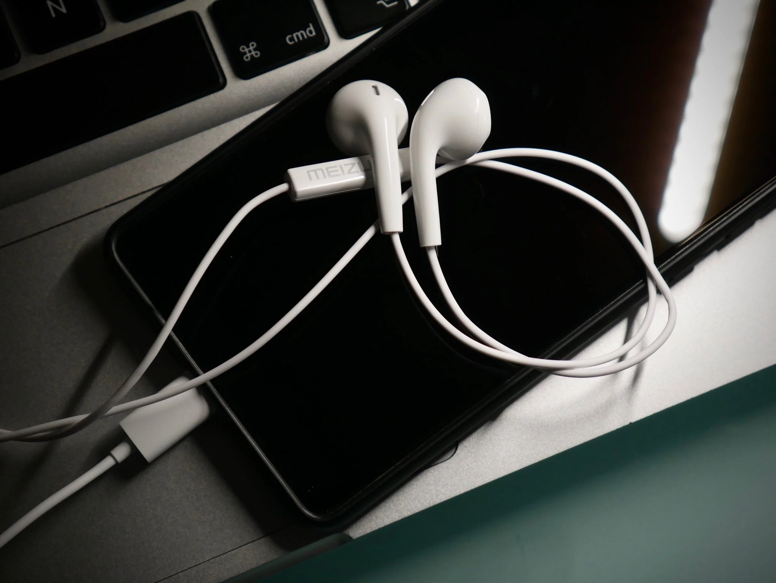 auricolari — Audio (ITA) — techinblack