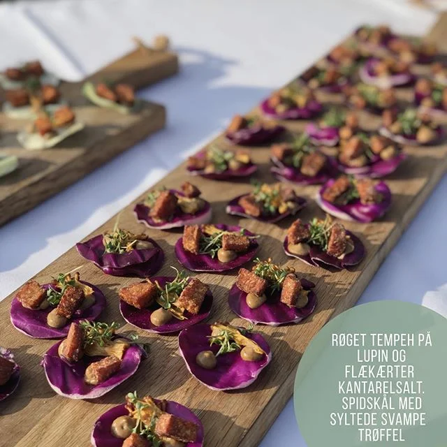 Tak til @copenhagencooking for at invitere os til dagens arrangement ved @DanskIndustri🌱👌 ⠀
Det er herligt at sprede det gode budskab og lade nye mennesker smage vores tempeh🙌🏼 #plantpower #vegan #healthy #vegetarian #veganprotein #sustainability #plantebaseret #veganburger #plantbased #rainbowfood #organic #økologisk #futurefriendlyfood #vegetariskt