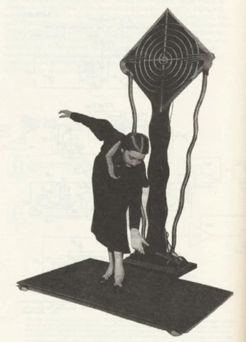 Clara Rockmore playing the Terpsitone