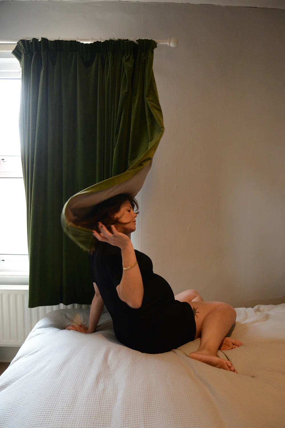 Georgie Jasper White_DISAPPEARING_Green Velvet_015_72dpi.JPG