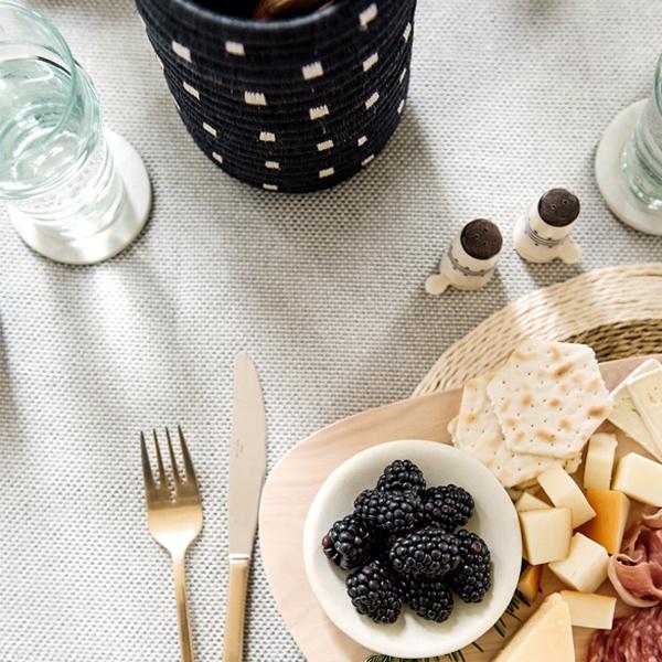 Square_SilverTablecloth_detail2_8e4f4e81-ed9c-445e-9f70-7ad25b2ffadd_600x.jpg