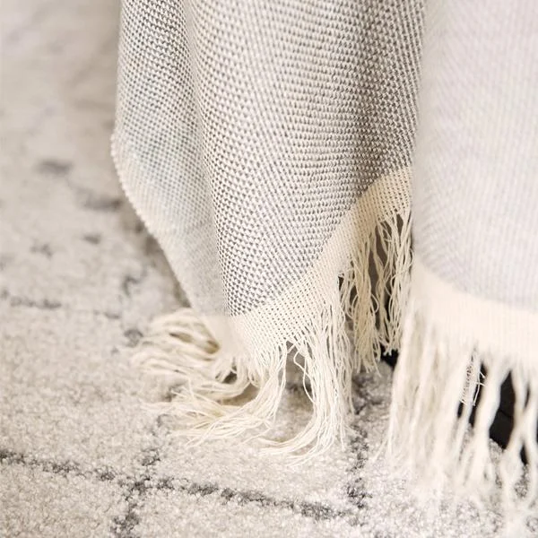 Square_SilverTablecloth3_1fea68ff-5670-4526-b1ff-a78899eb5910_600x.jpg