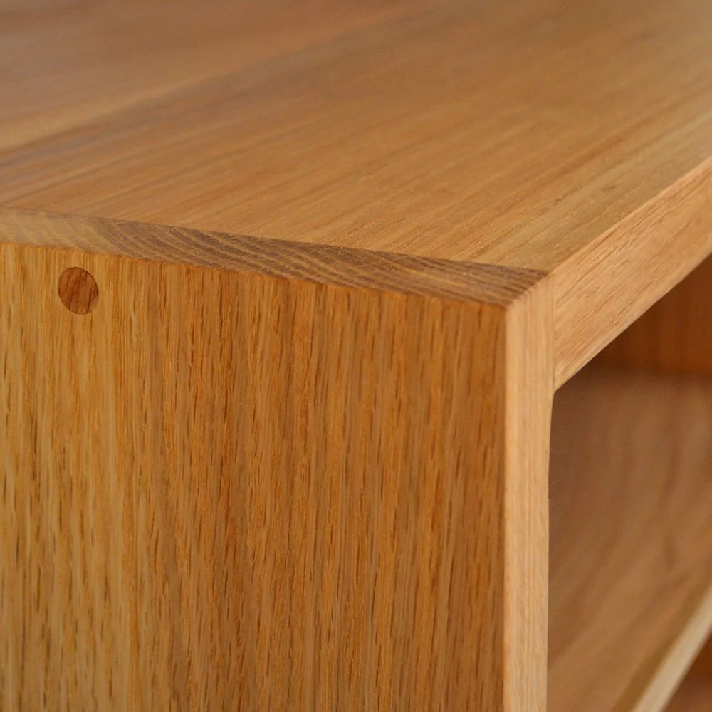 whiteOak_medium_corner_detail_web_1000.jpg