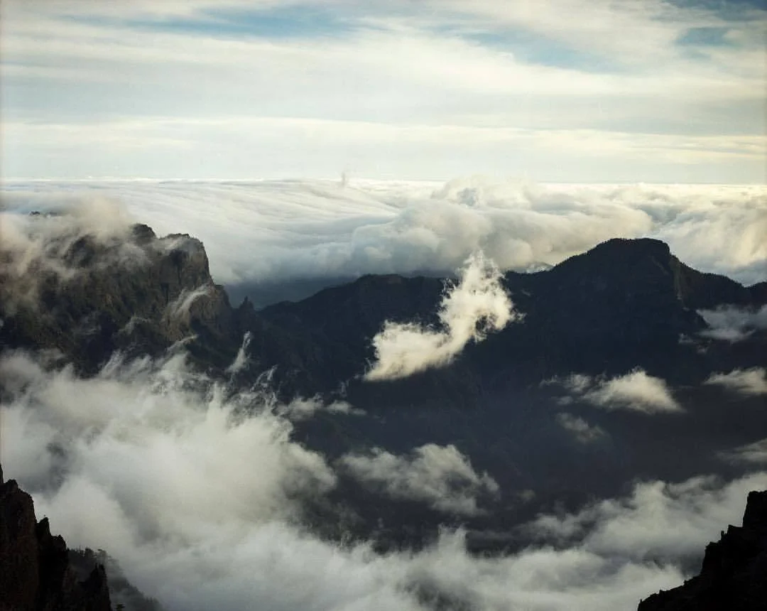 7 years ago on the edge of the caldera, La Palma.
.
.
.
.
.
#caldera #volcano #shootfilm #mamiyarz67 #mamiya #kodak #portra #mountains #travel #wanderlust #abovetheclouds #filmsnotdead #lapalma @_super_collider @chris_hatherill @mamiyafeatures @kodak @kodakprofessional (at Roque de los Muchachos Observatory)
