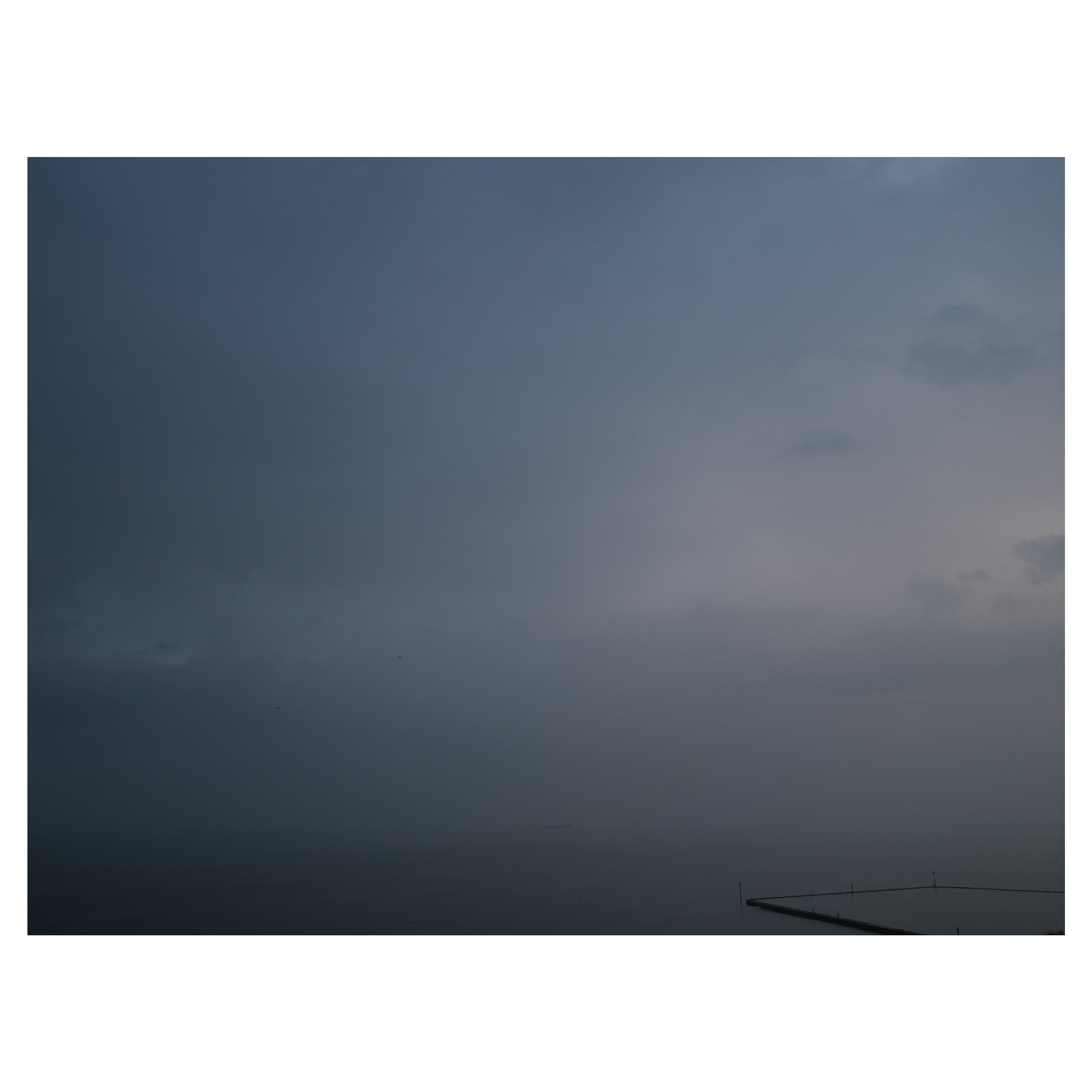 Tidal pool with a view.
.
.
.
.
.
#tidalpool #weather #clouds #rainclouds #rain #pool #weather #wildswimming #gfx #gfx100s #seascape #cloudscape