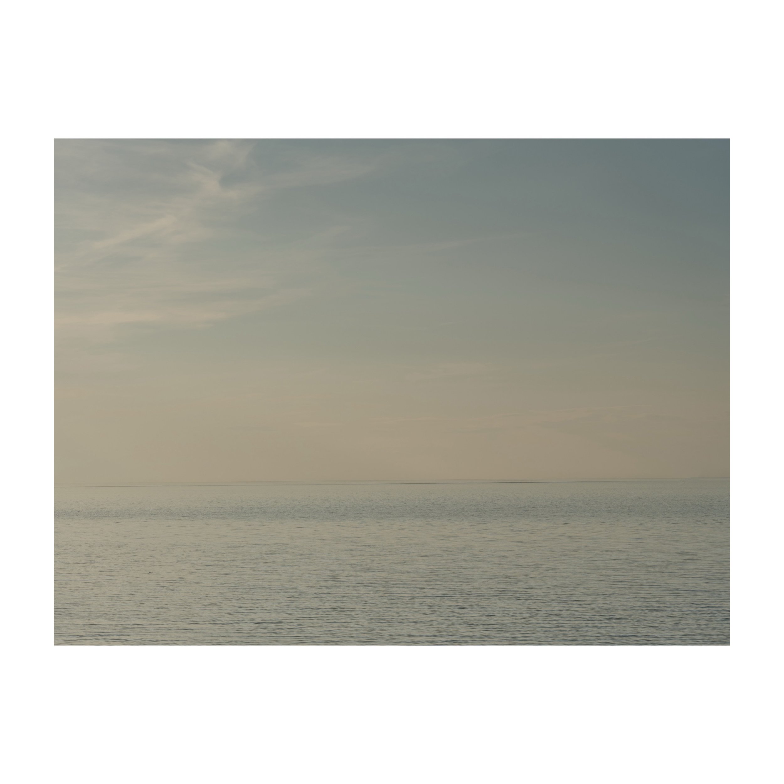 188/365
Summer sea and sky.
.
.
.
.
.
#sea #sky #summer #tone #fujifilmgfx