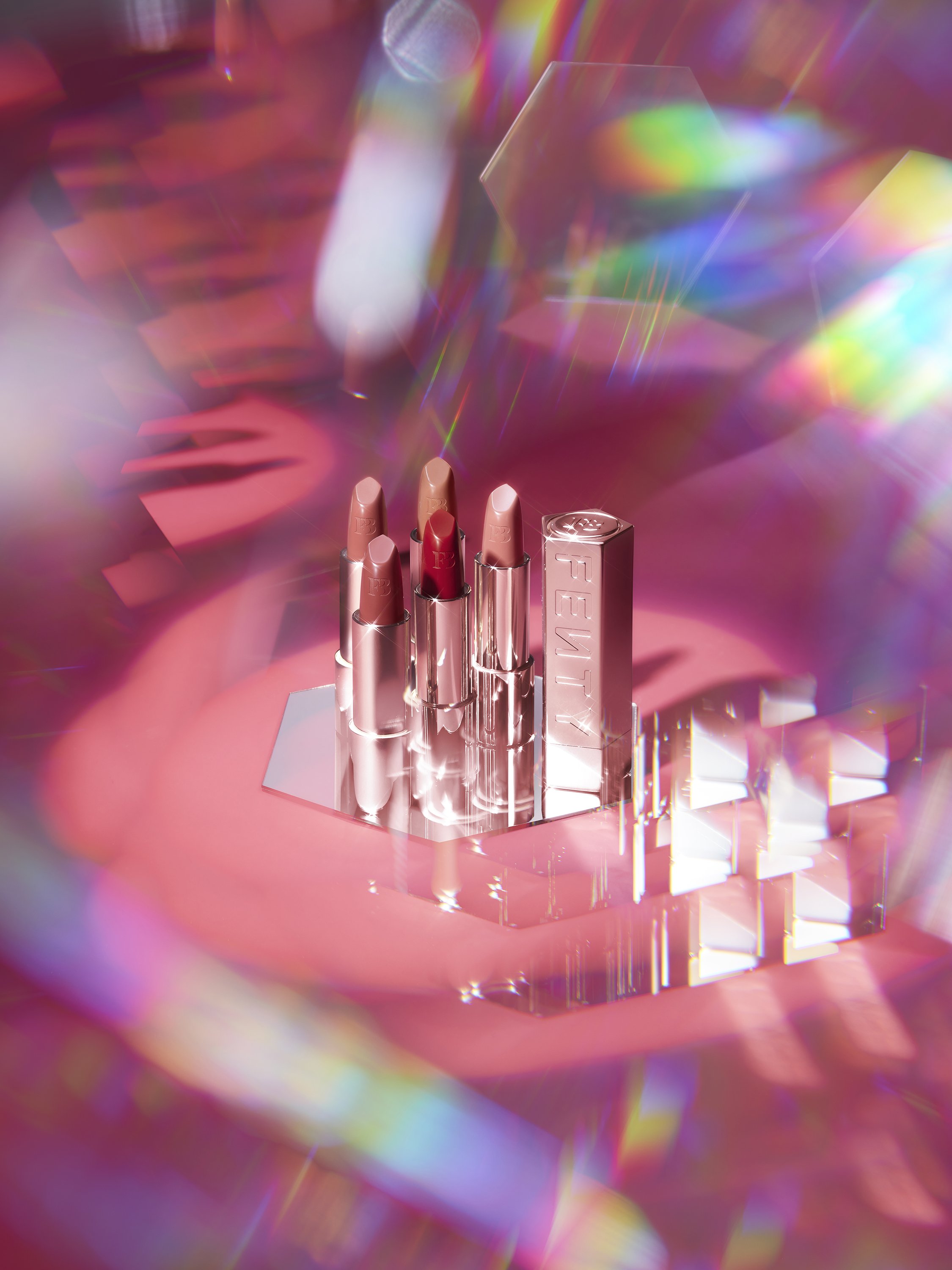 10121-47A FEN RGB 1102_21_FENTY_MBP_2023_Main_Effect.jpg