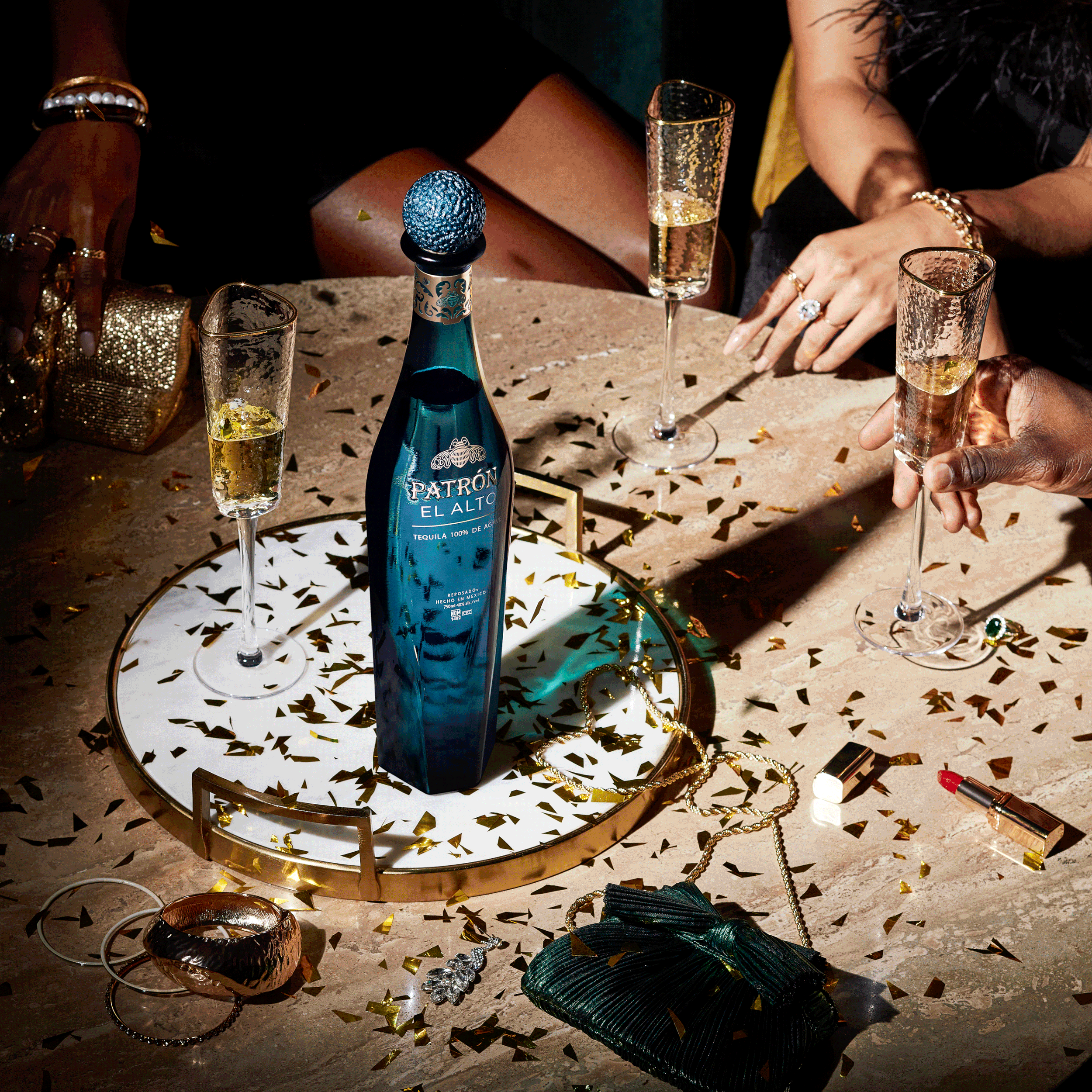 Copy of El-Alto---Lifestyle4---1-1.gif