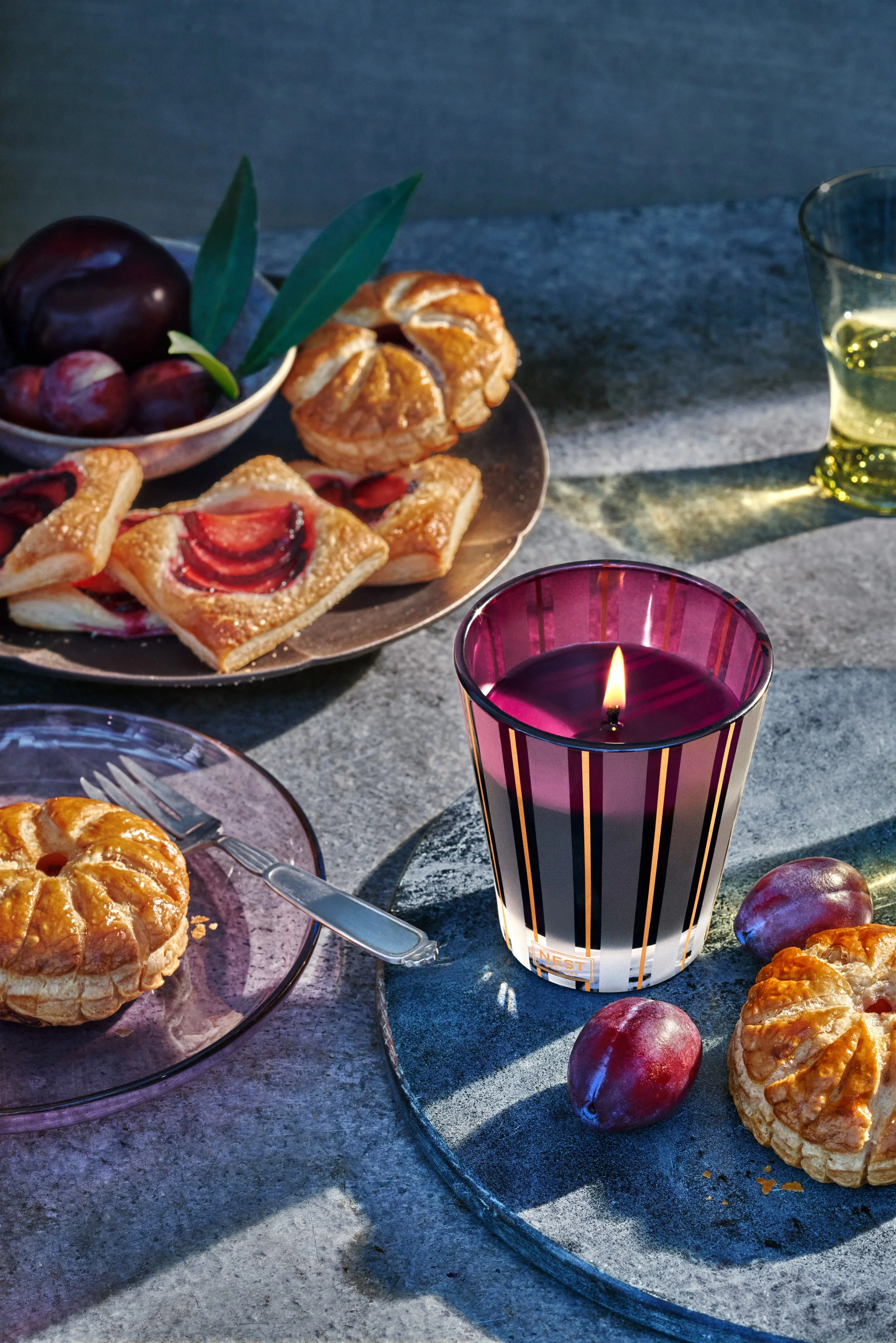 118_AUTUMN_PLUM_SINGLE_CLASSIC_CANDLE_0051.jpg