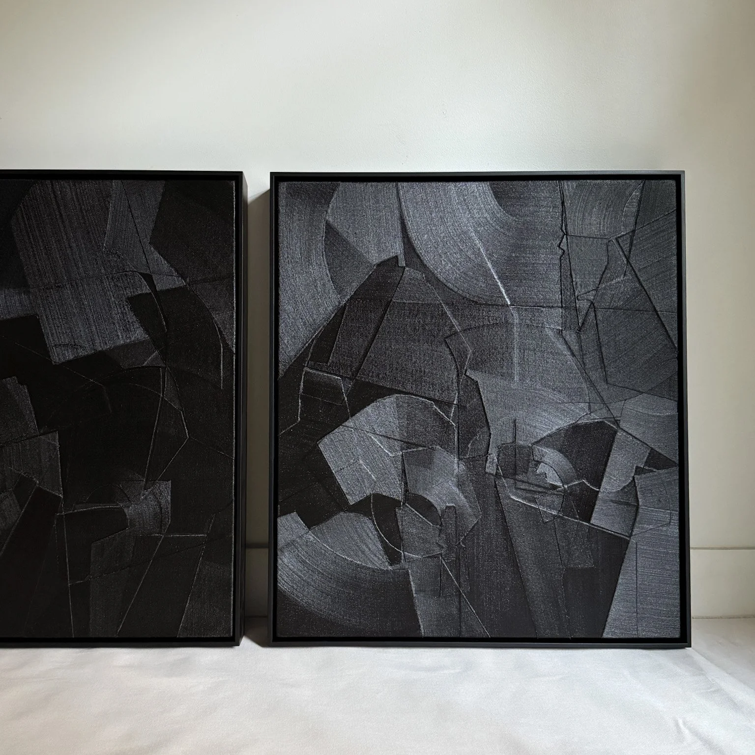 Aria • 29 ¼'' x 33 ¼''