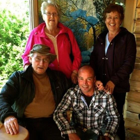 Chris Morton (bottom right), featured with internationally celebrated Master painter George McLean (bottom left).