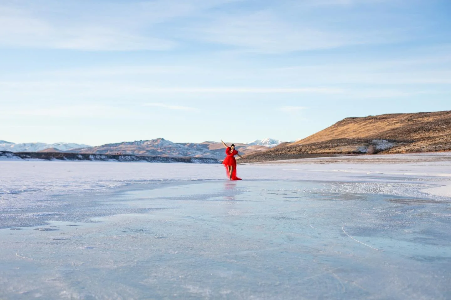 The power of the wide shot.
&bull;
&bull;
&bull;
#iceprincess #testshoot #idaho #idahophotographer #iceskater #frozen #frozen2