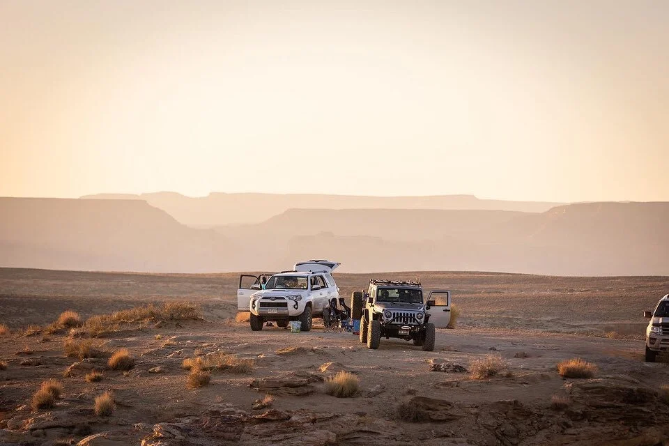 You want this location for your elopement? The you have to go to adventurous measures to get there. It&rsquo;s so worth driving over huge boulders to get to Alstrom Point. 
&bull;
&bull;
&bull;
#utahelopementphotographer #utahphotographer #intimatewe
