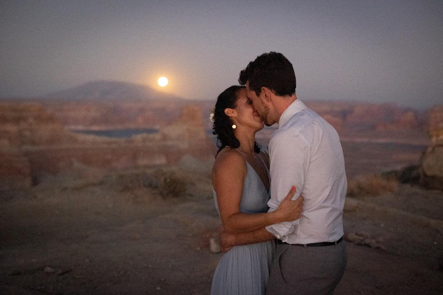 Those summer full moon desert vibes. What better way to celebrate your marriage than with a group of close friends watching the moon rise?
&bull;
&bull;
&bull;
#moon #adventureelopement #intimatewedding #arizona #idaho #idahoelopement