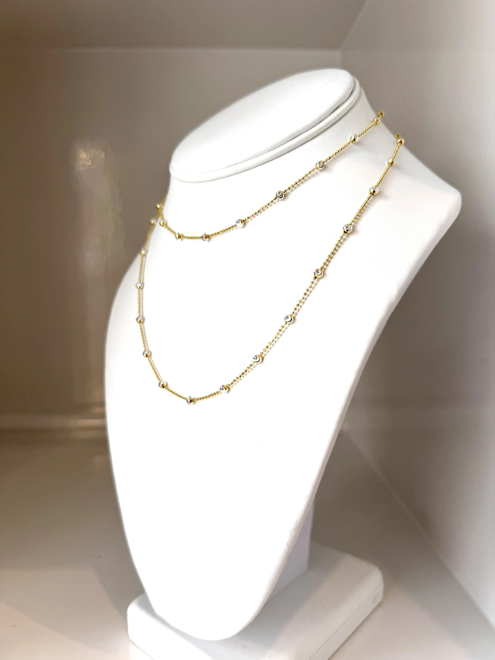 gold necklace.jpeg