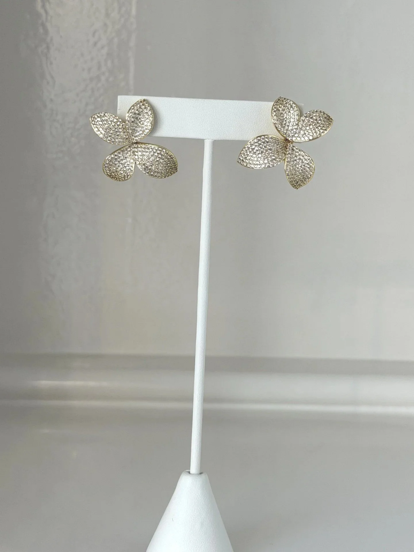 on+ear+stud.jpg