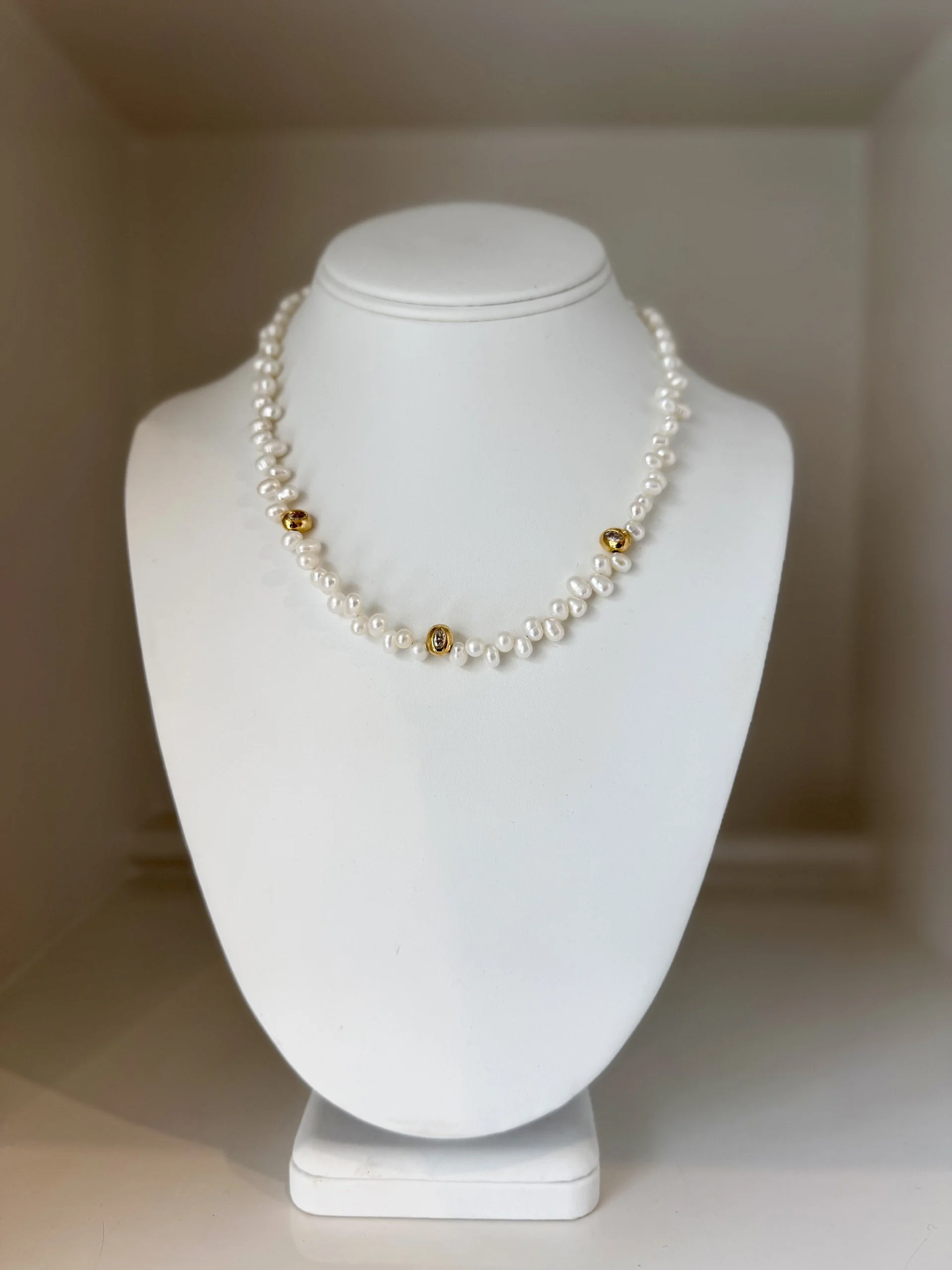 Fresh Water Baroque Pearls Necklace