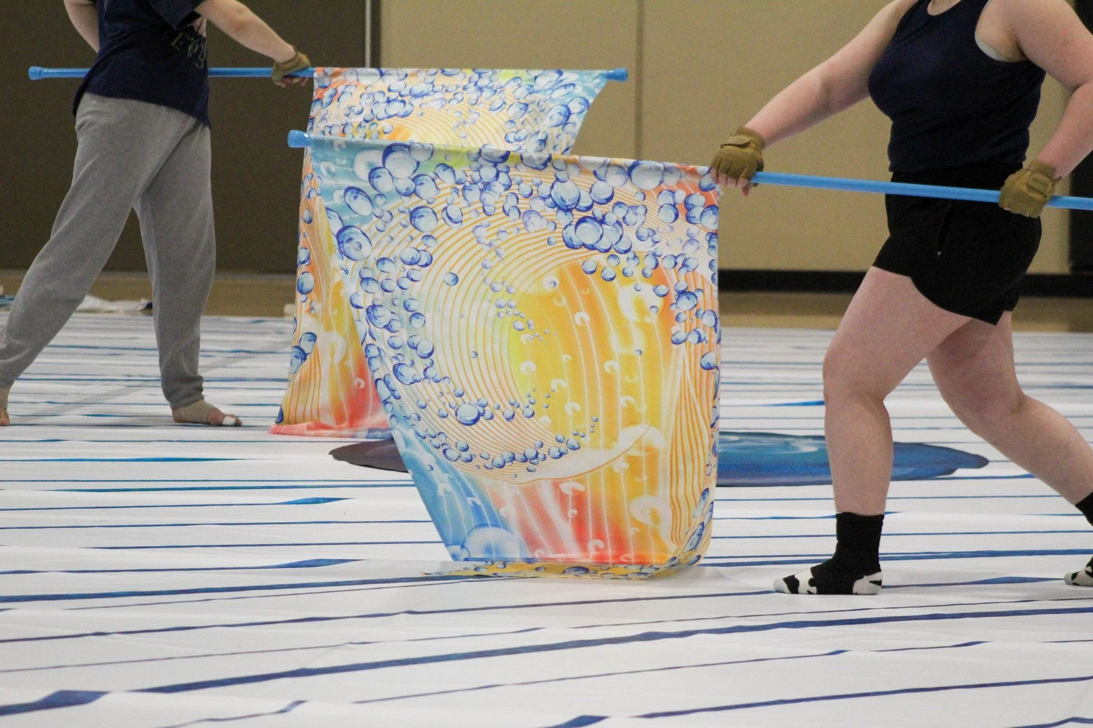 Tarp and silks are in😍🎉#CrossroadsIndoor #XRG #WGI