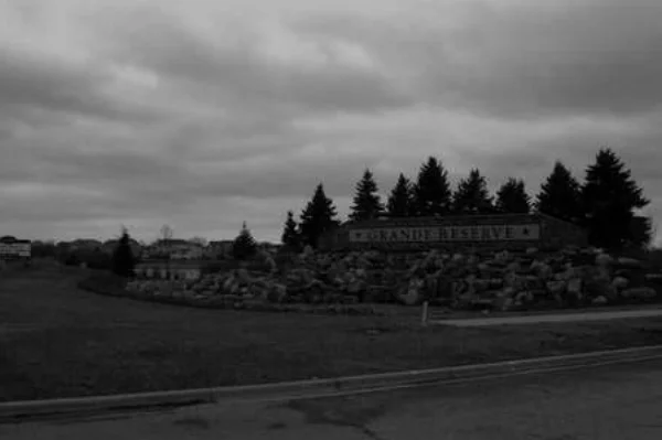 RT34_Entry+bw.jpg