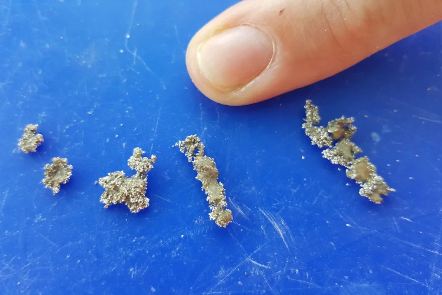 Successful test on beach sand laser sintering