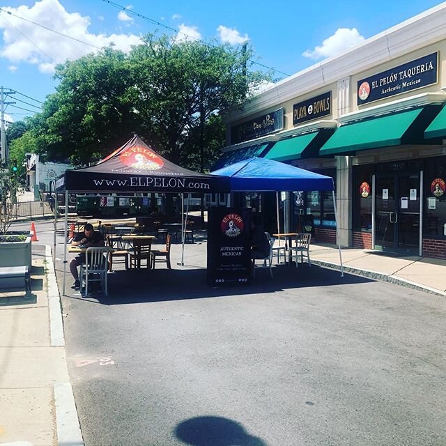 Yes, you can sit with us 💁&zwj;♀️Come outside and enjoy some nice weather (social distancing obviously!) #summervibes #outdoordining #elpelon #brighton #boston #bostoncollege