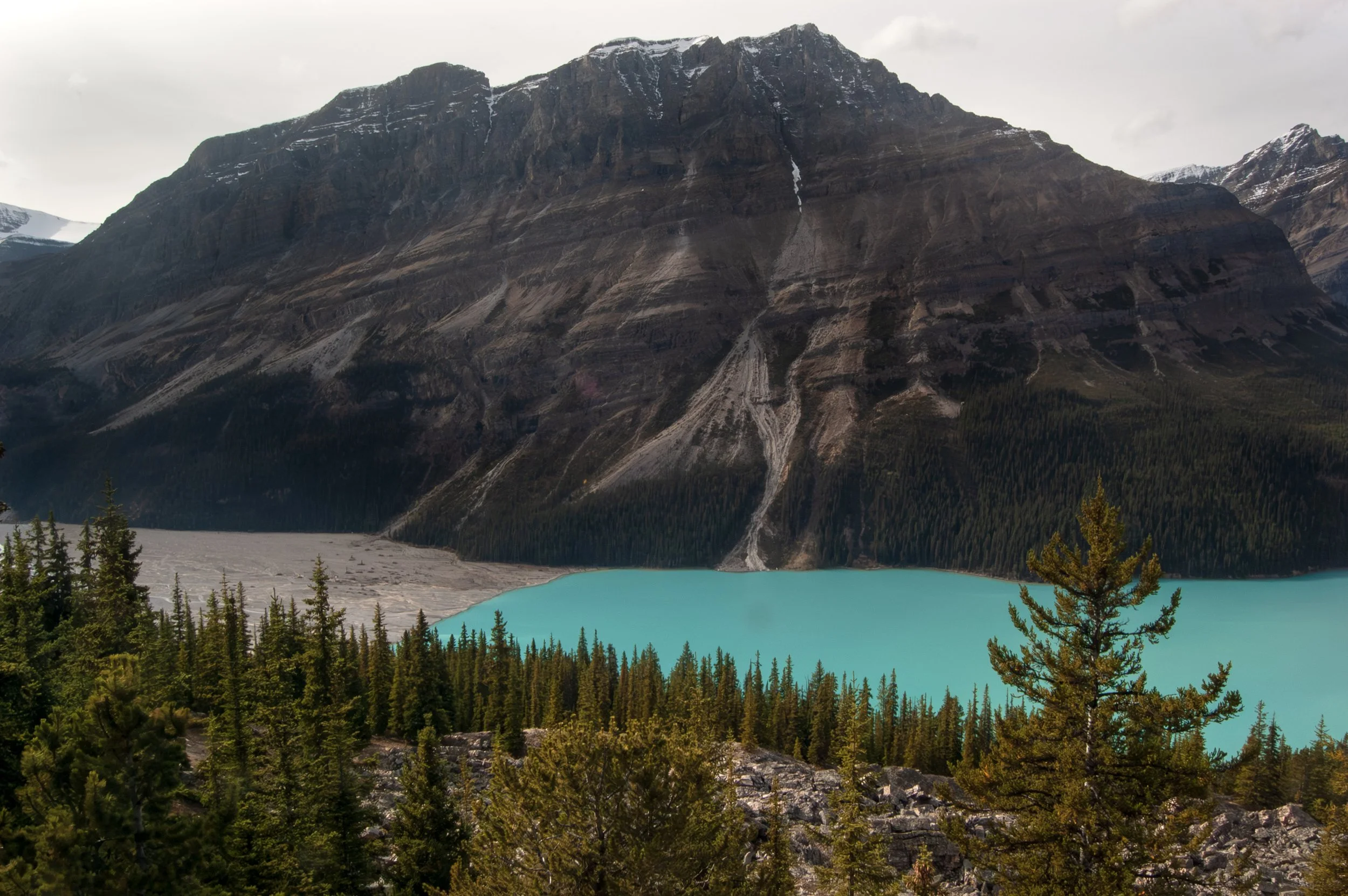 Peyto Lake Banff National Park 10032011 02.jpg