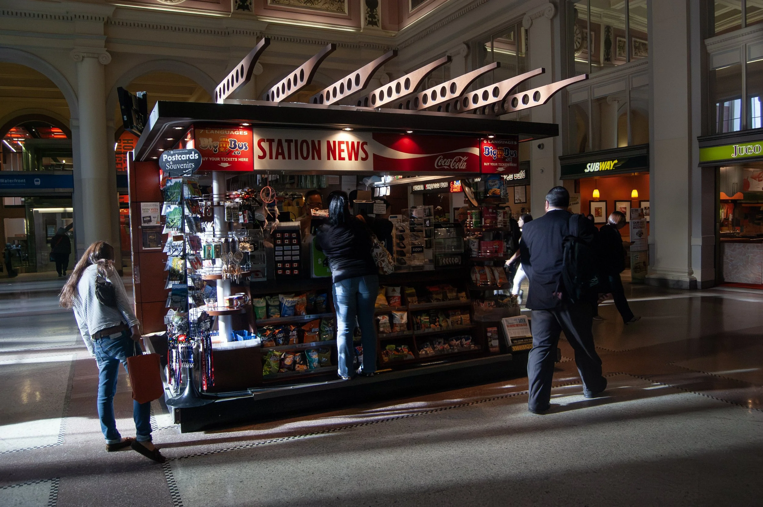 Vancouver train station 09272011.jpg