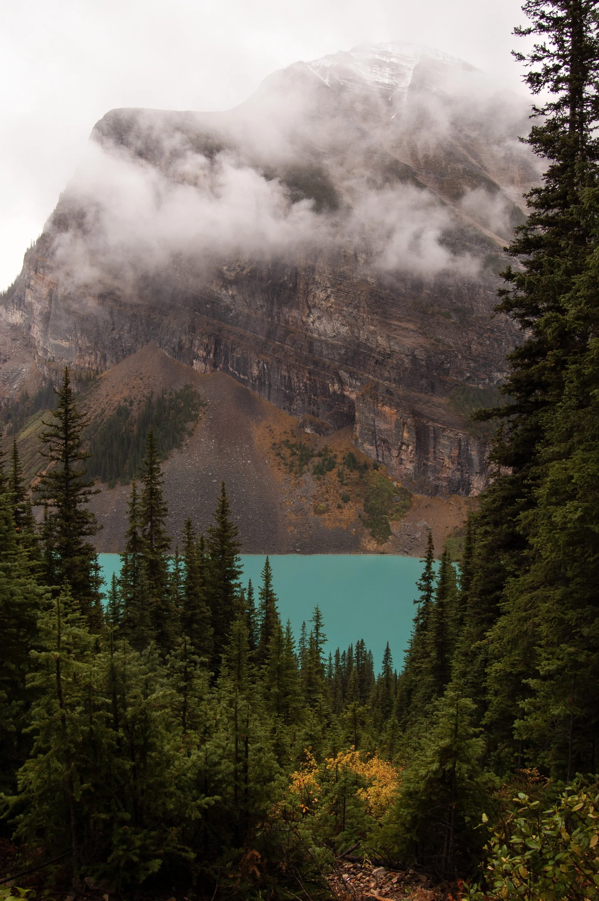 Lake Louise 10042011 01.jpg