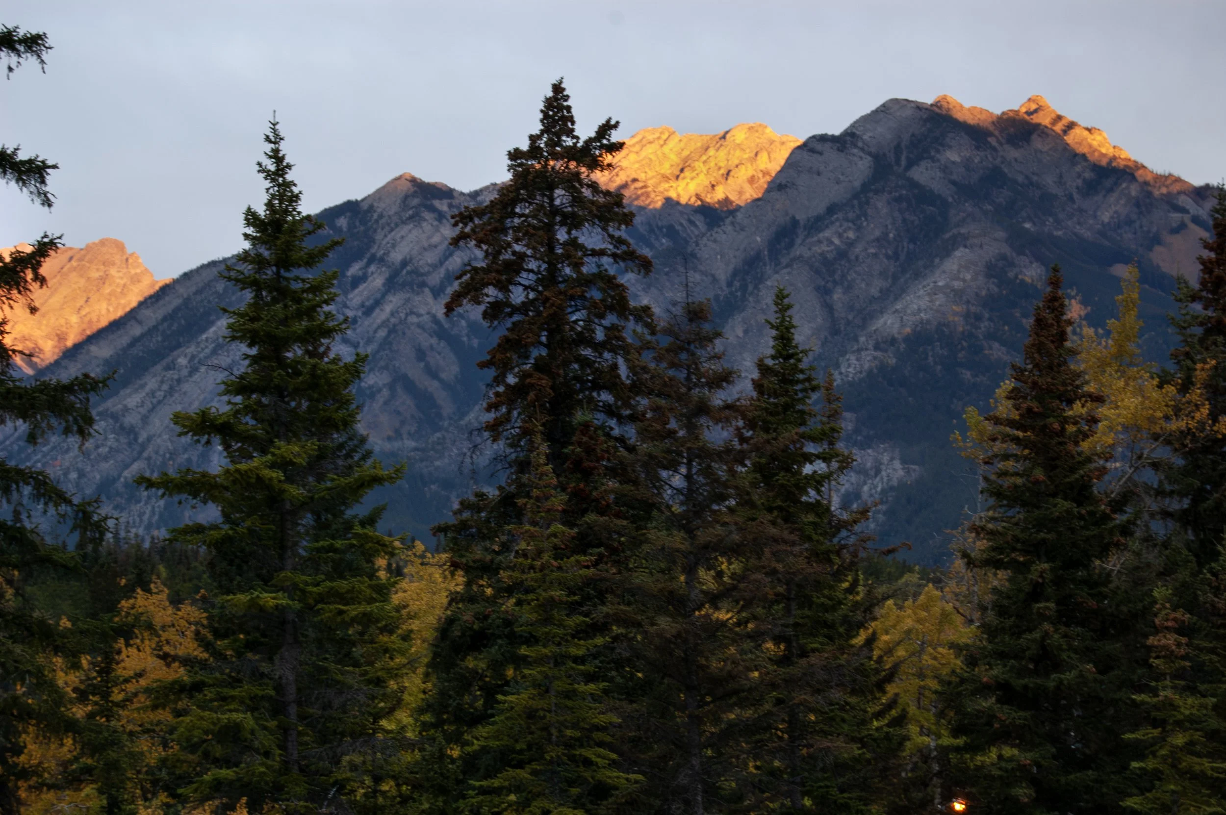 Banff Canadian Rockies 10052011 01.jpg