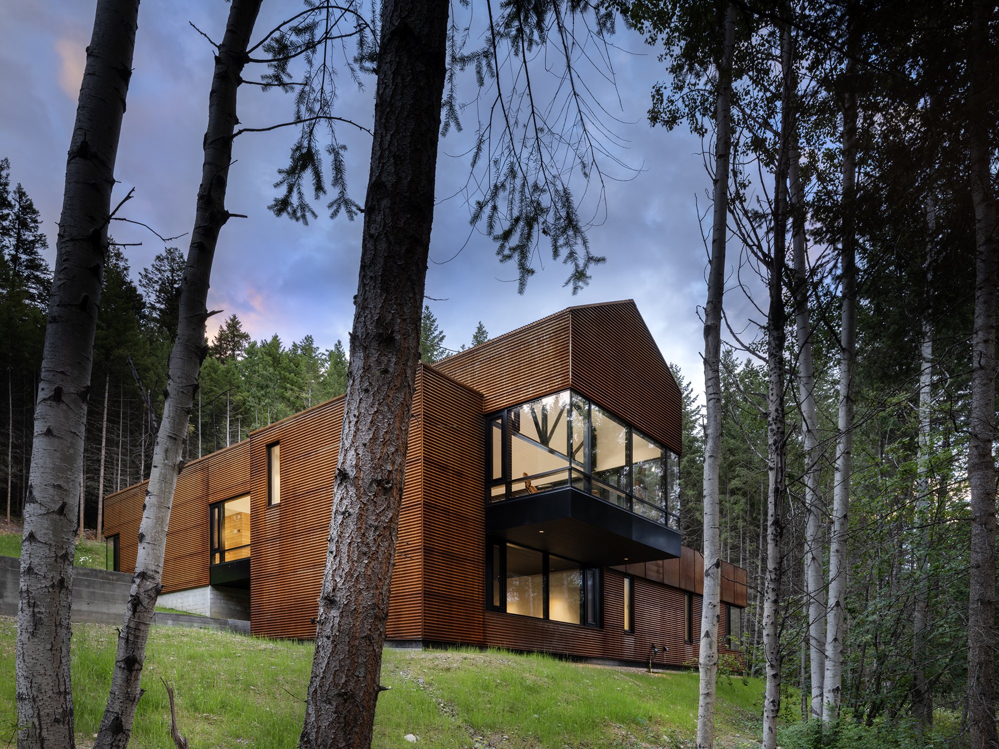 Cover Story: The Plan Issue 169: Kootenay Cabin | Golden Canada