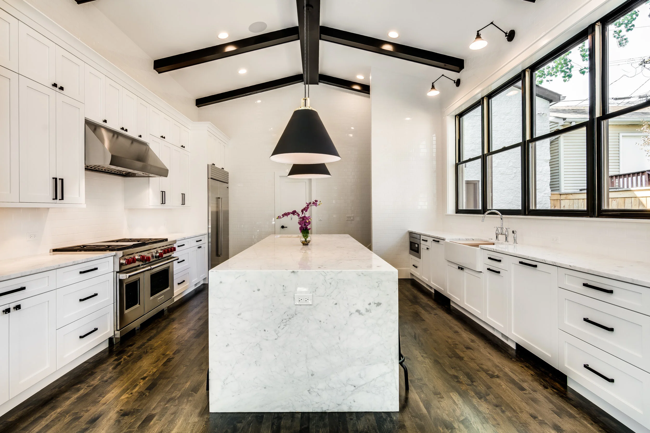 Stratum Builders - Bucktown Luxury Home Renovation 1714 N Hermitage.jpg