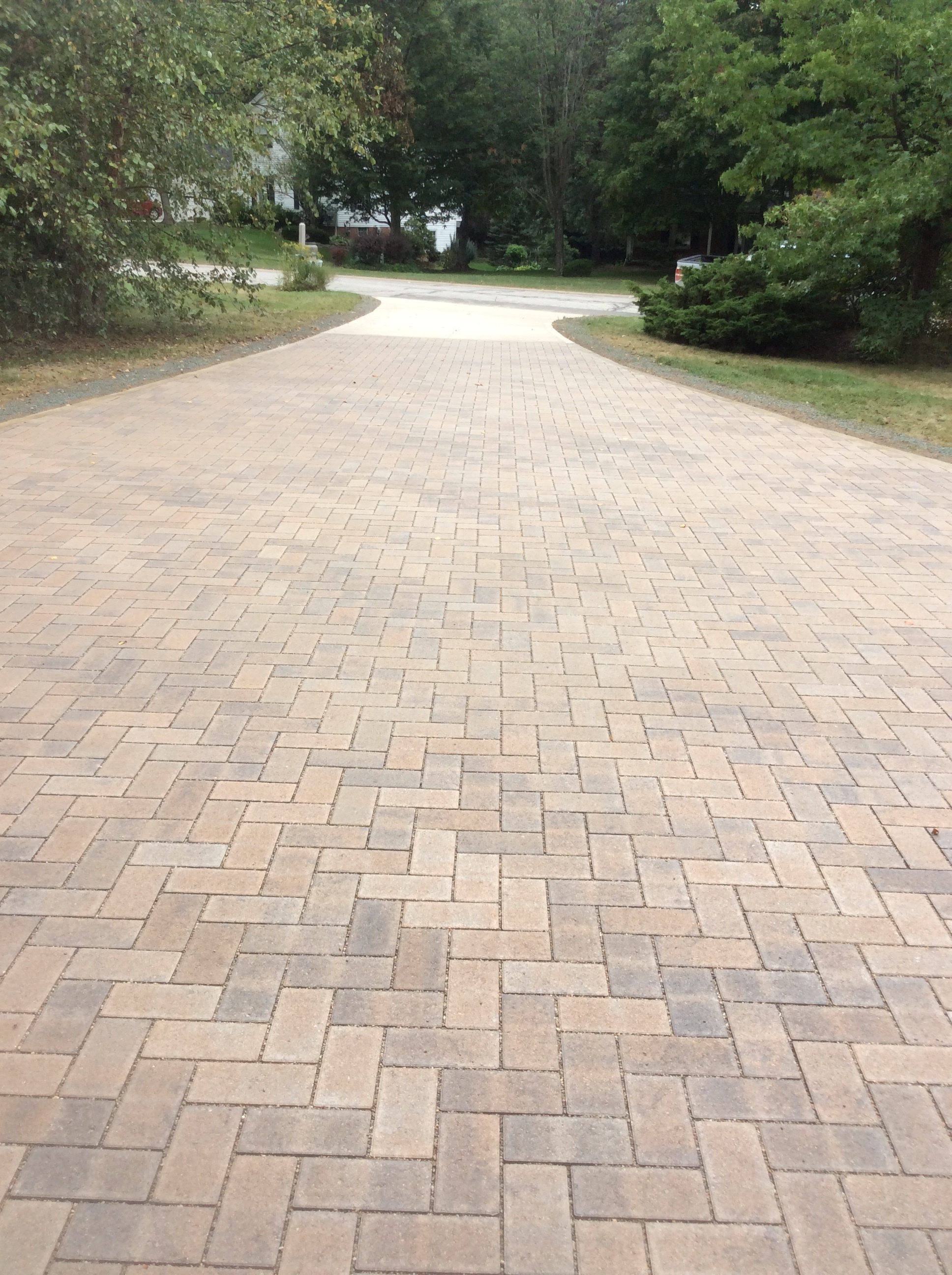 Unilock landscaping companies, driveways and patio pavers in Chagrin Falls, OH