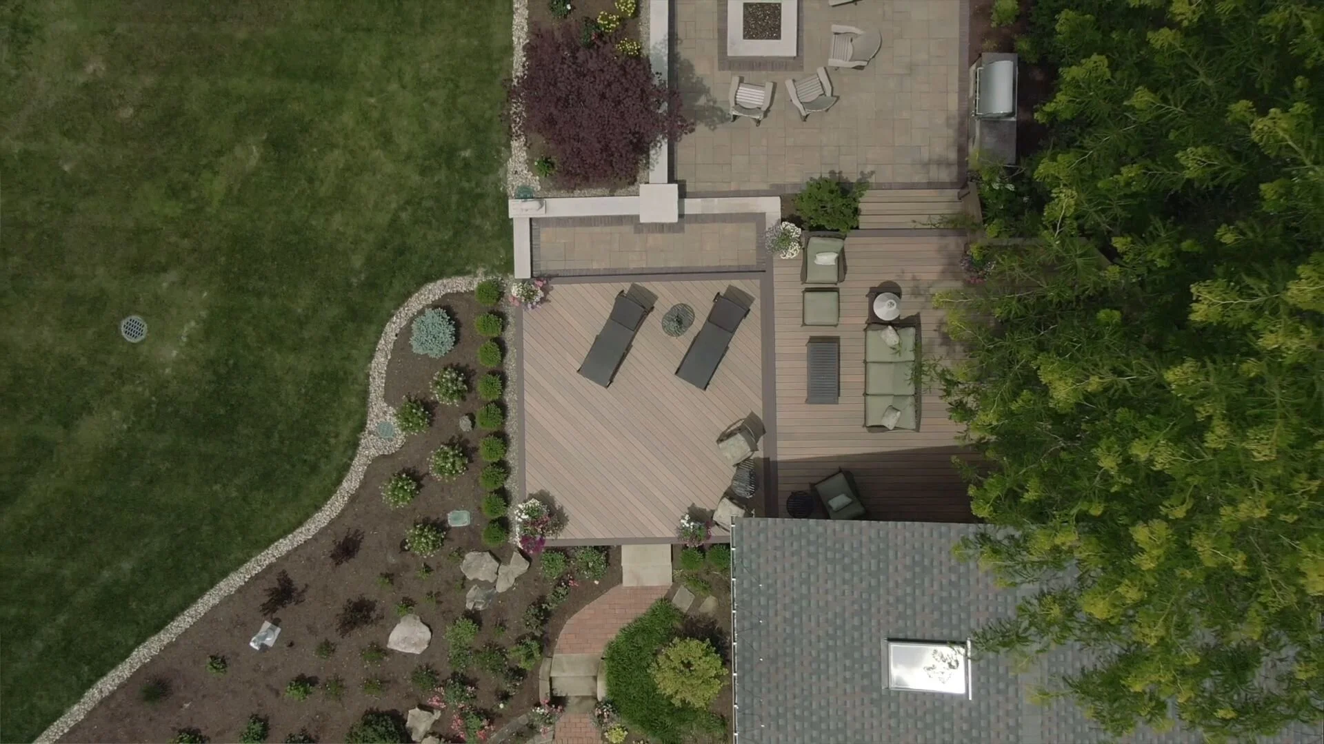 The Trends That Landscapers Near Me Are Following in the Hudson and Novelty, OH Areas