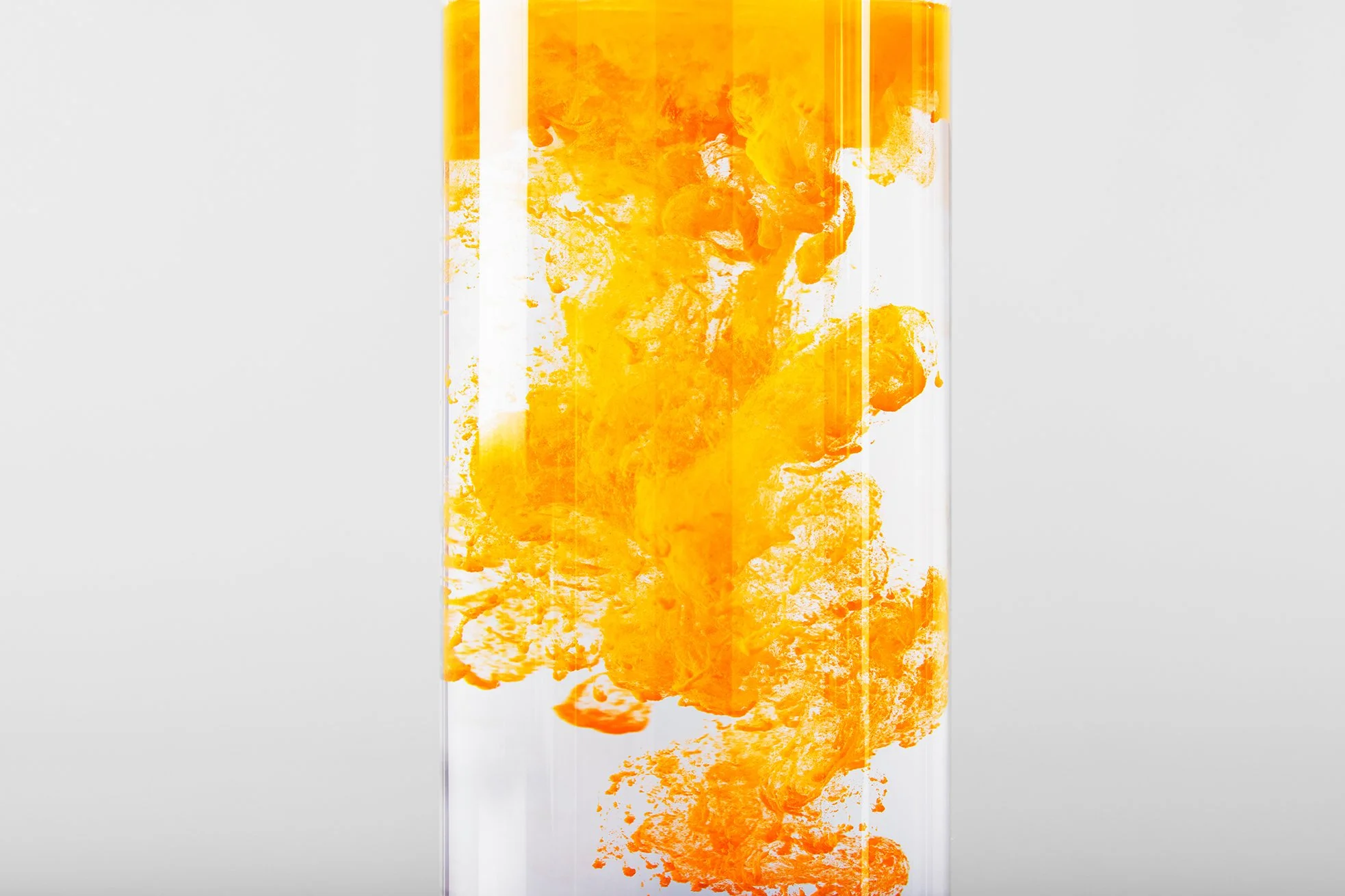 081225_Omre_21_Tumeric_In_Water_0906.jpg