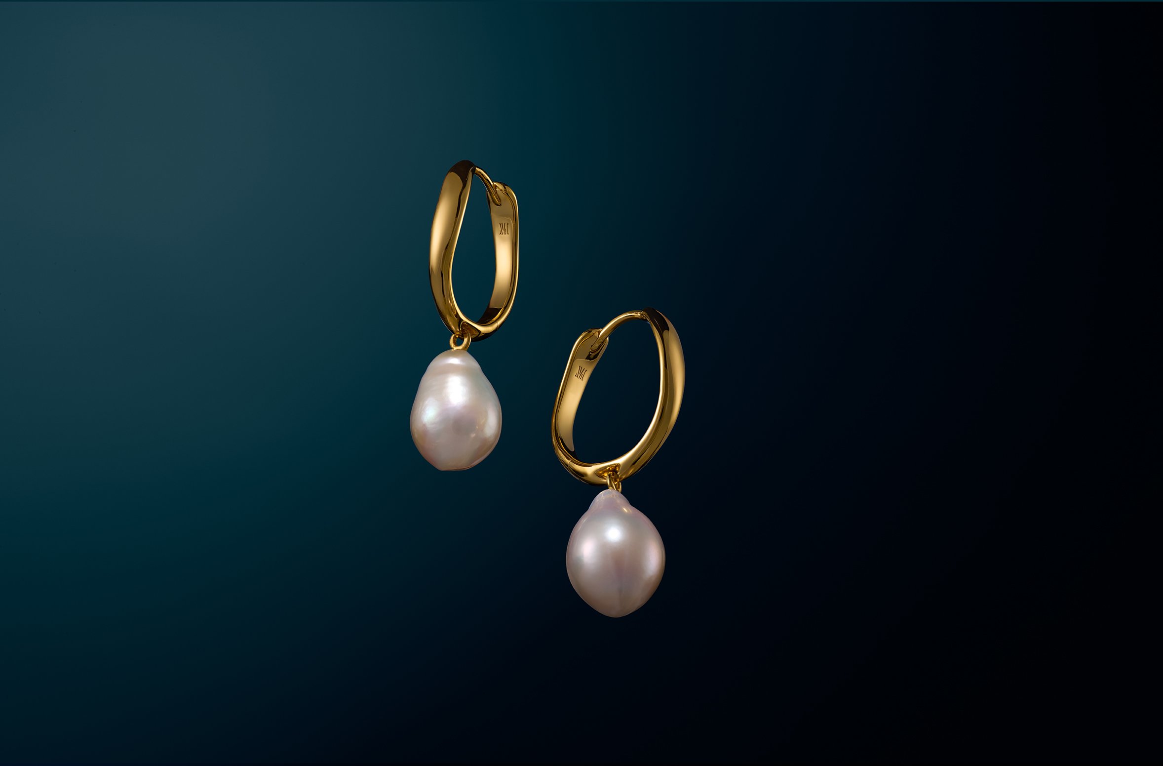 SHOT_14_NuraReefBaroquePearlLargeHoopEarrings copy.jpg